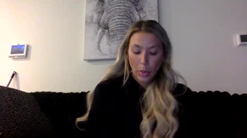 Alyssa online show from 04/21/26, 12:12