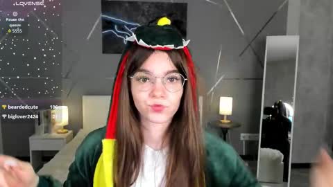 misss_evelyne online show from 12/20/25, 03:35