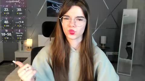 misss_evelyne online show from 02/05/26, 01:32