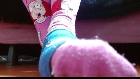 TELL ME MISS online show from 09/25/25, 04:32