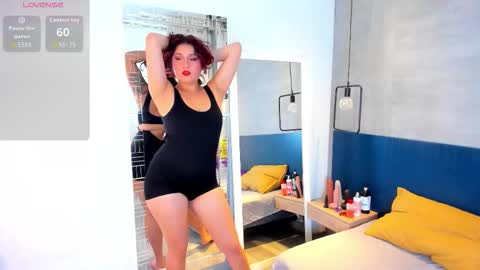 Snapshot of misssavage__ chatting on 01/17/26, 08:01 victoria online show from 01/17/26, 08:01