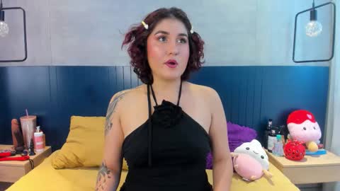 Snapshot of misssavage__ chatting on 02/17/26, 07:09 victoria online show from 02/17/26, 07:09