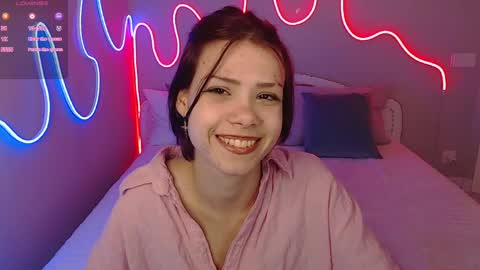 Snapshot of misssfoxyy chatting on 04/07/26, 08:09 Miss Mila online show from 04/07/26, 08:09