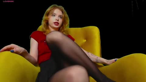 Snapshot of missslola chatting on 04/20/26, 04:10 Misss Lola Angel online show from 04/20/26, 04:10