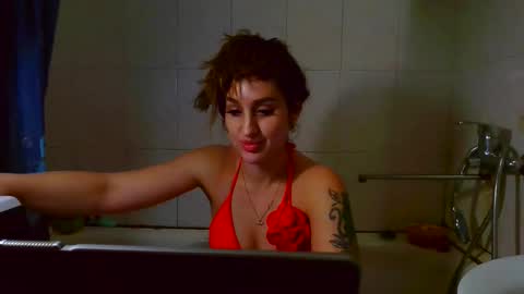 Velvet online show from 04/11/26, 10:14