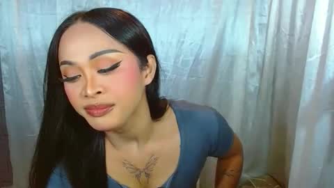 Snapshot of missviolet11 chatting on 05/27/26, 12:35 SweetViolet online show from 05/27/26, 12:35