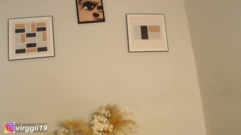 missvirggii online show from 09/18/25, 11:29