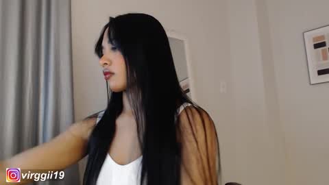 missvirggii online show from 10/13/25, 09:48