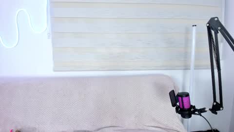 Pau OFmissweetpeach online show from 01/10/26, 01:07