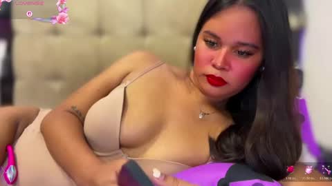 Miss. Thalia online show from 07/16/26, 12:27