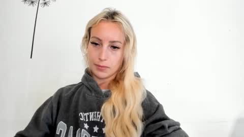 Missy matrix online show from 12/18/25, 10:32