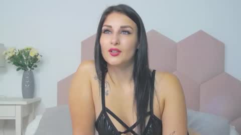 Snapshot of missyross_ chatting on 07/29/26, 07:56 Elly online show from 07/29/26, 07:56