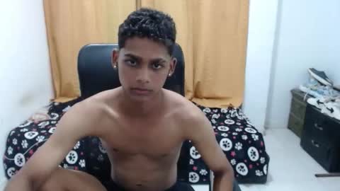 Snapshot of mister_desire_x chatting on 11/15/25, 10:04 Mister and sweet online show from 11/15/25, 10:04