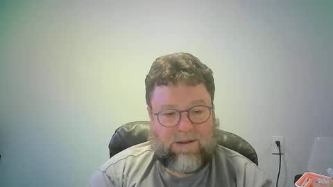 Snapshot of mister_happy567 chatting on 12/23/25, 05:49 Mr. Happy online show from 12/23/25, 05:49