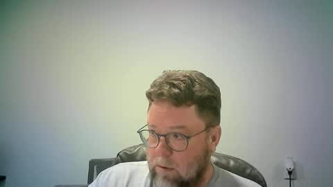 Snapshot of mister_happy567 chatting on 01/10/26, 06:15 Mr. Happy online show from 01/10/26, 06:15