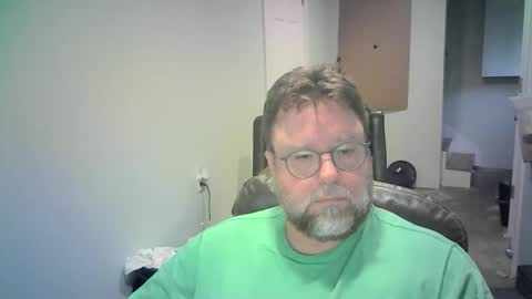 Snapshot of mister_happy567 chatting on 03/01/26, 01:07 Mr. Happy online show from 03/01/26, 01:07