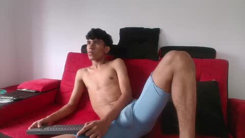 Snapshot of mister_jhonxxx chatting on 12/23/24, 10:12 mister_jhonxxx online show from 12/23/24, 10:12