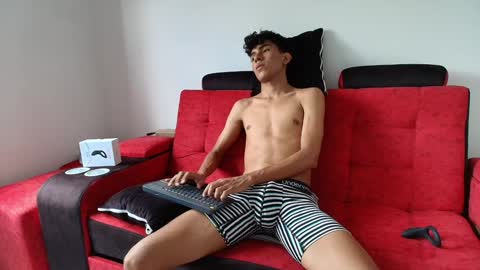 Snapshot of mister_jhonxxx chatting on 01/17/25, 05:41 mister_jhonxxx online show from 01/17/25, 05:41