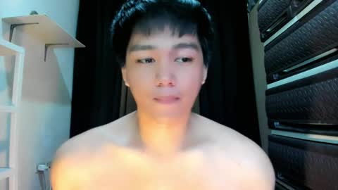 Snapshot of mister_officer chatting on 04/08/26, 01:27 SAINT SACHI will make your day online show from 04/08/26, 01:27