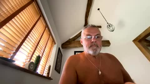 Misterblivs online show from 07/26/26, 08:10