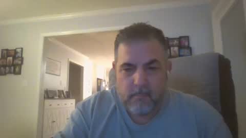 Snapshot of misterbret chatting on 01/21/25, 05:05 misterbret online show from 01/21/25, 05:05