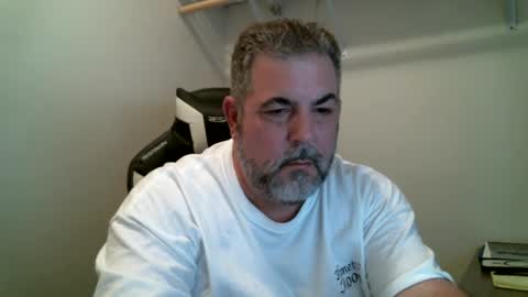 Snapshot of misterbret chatting on 02/24/25, 06:49 misterbret online show from 02/24/25, 06:49