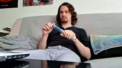 Snapshot of misterice93 chatting on 02/05/25, 02:16 MrWhite08 online show from 02/05/25, 02:16