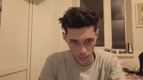 Snapshot of misteriosoxragazzo chatting on 11/18/25, 03:49 MisteriosoXragazzoX online show from 11/18/25, 03:49