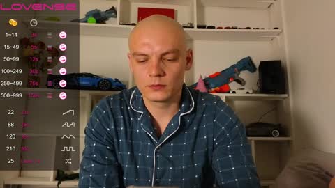 MIsterjames  online show from 12/08/24, 12:19