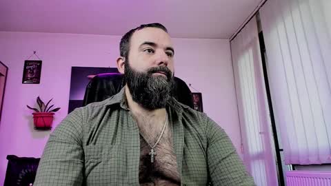 Snapshot of misterlov3r chatting on 01/29/25, 10:05 misterlov3r online show from 01/29/25, 10:05