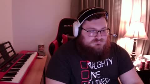 Snapshot of mistermac935 chatting on 12/24/24, 03:27 mistermac935 online show from 12/24/24, 03:27