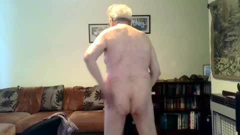 Snapshot of mistersilver66 chatting on 10/13/25, 12:49 mistersilver66 online show from 10/13/25, 12:49