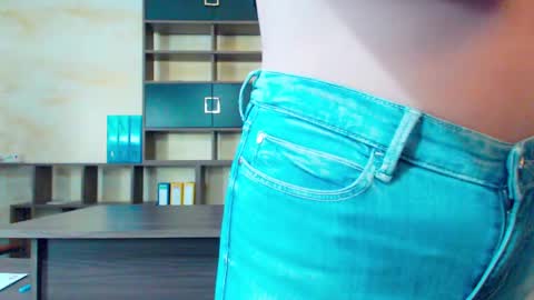 Brina online show from 01/31/25, 08:11