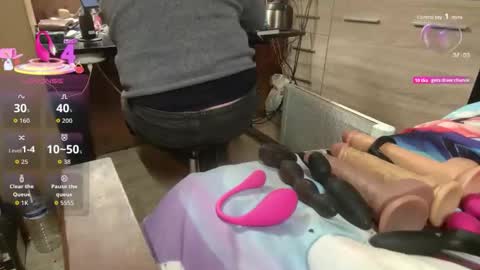 misteryman1956 online show from 12/01/25, 06:40