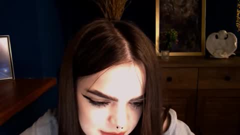 Ines online show from 11/27/25, 05:26