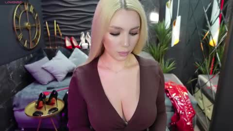 Darsy online show from 02/10/25, 01:44