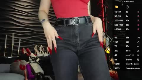 Darsy online show from 05/25/26, 02:01