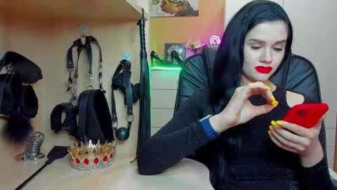 Mistress Kristi online show from 11/03/25, 07:48