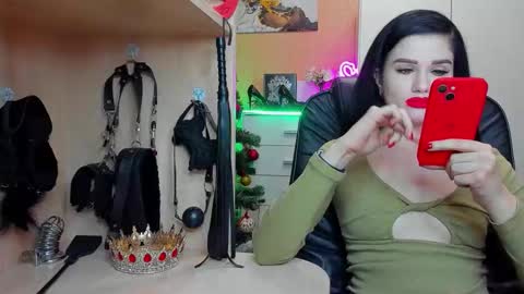 Mistress Kristi online show from 12/17/25, 08:04