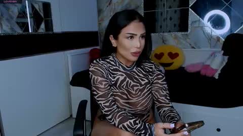 Snapshot of mistress_meryem chatting on 09/09/25, 11:04 mistress_meryem online show from 09/09/25, 11:04