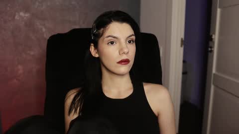 Snapshot of mistress_rochelle chatting on 02/17/25, 05:10 Miss Rochelle online show from 02/17/25, 05:10