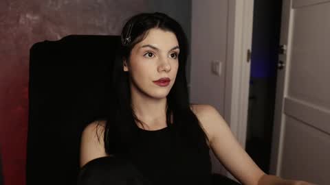 Snapshot of mistress_rochelle chatting on 02/18/25, 05:53 Miss Rochelle online show from 02/18/25, 05:53