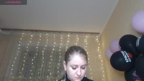 Snapshot of mistresscaro chatting on 05/11/26, 07:44 mistresscaro online show from 05/11/26, 07:44