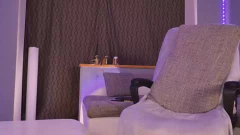 MitressEllie--Your Bratty Miss online show from 01/12/26, 05:07