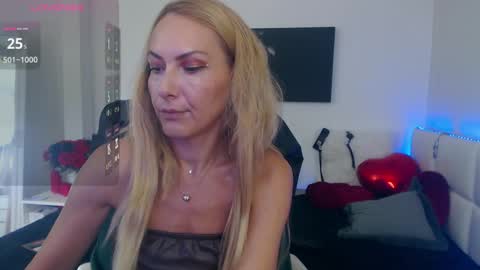 MistressEvelyn  online show from 09/13/25, 06:35