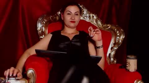Mistress Fabiola   online show from 04/16/26, 06:19