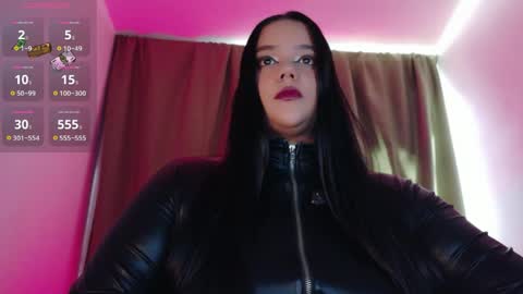 Snapshot of mistressjm_ chatting on 04/25/26, 09:34 Jhadee online show from 04/25/26, 09:34
