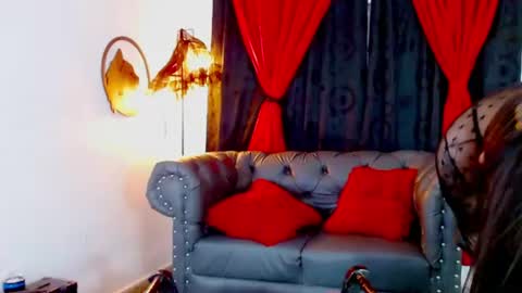 Snapshot of mistresslombana_666 chatting on 07/06/26, 06:43 Mistresslombana online show from 07/06/26, 06:43