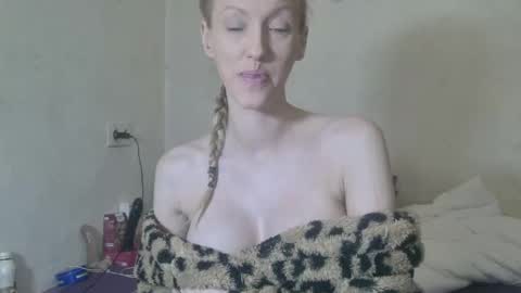 Snapshot of mistressmilly32 chatting on 02/08/26, 08:56 mistressmilly32 online show from 02/08/26, 08:56