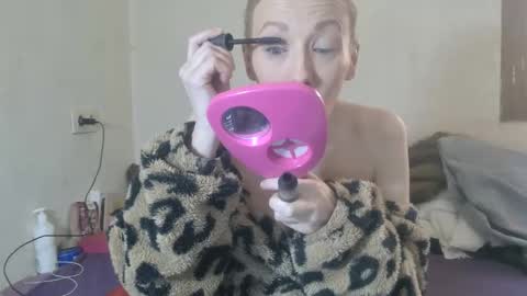 Snapshot of mistressmilly32 chatting on 02/20/26, 08:49 mistressmilly32 online show from 02/20/26, 08:49